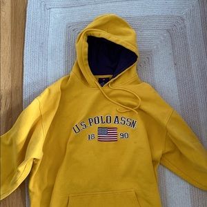 VINTAGE POLO ASSN HOOODIE!